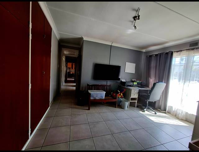 5 BEDROOM HOUSE FOR SALE IN DALPARK PROPER